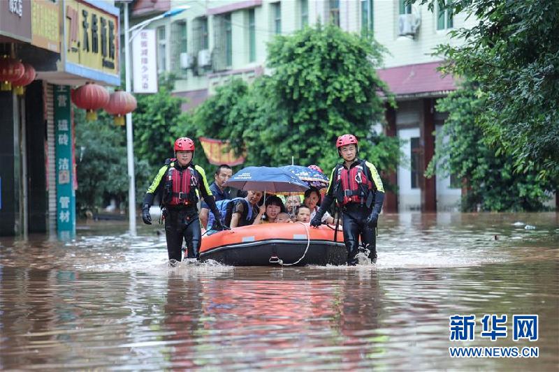 （防汛抗洪）（1）四川强降雨持续 逾10万人受灾