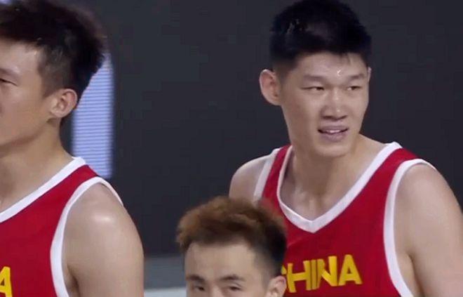 中国男篮73-75斯洛文尼亚，周琦胡金秋28分，无奈4人不给力
