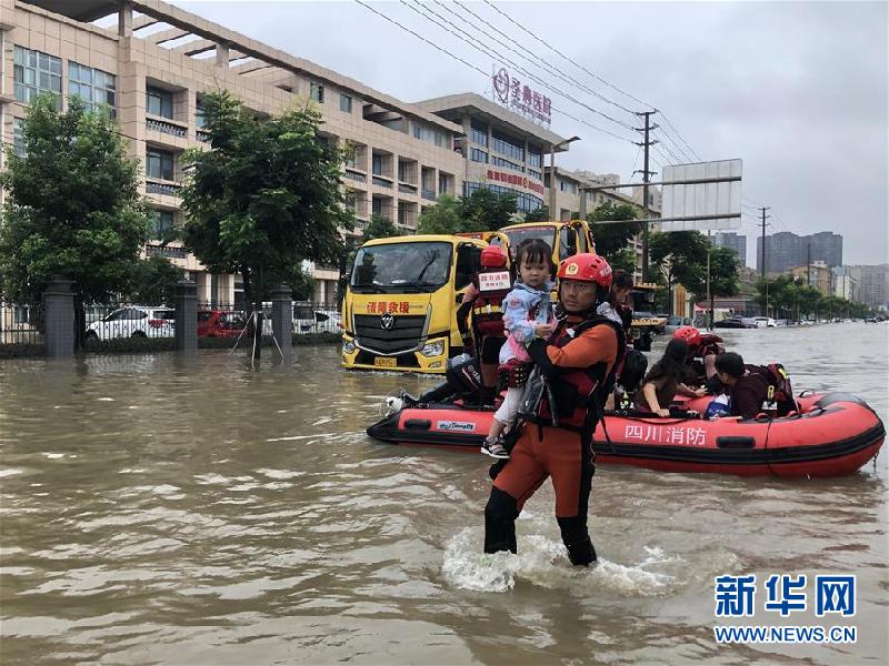 （防汛抗洪）（2）四川强降雨持续 逾10万人受灾